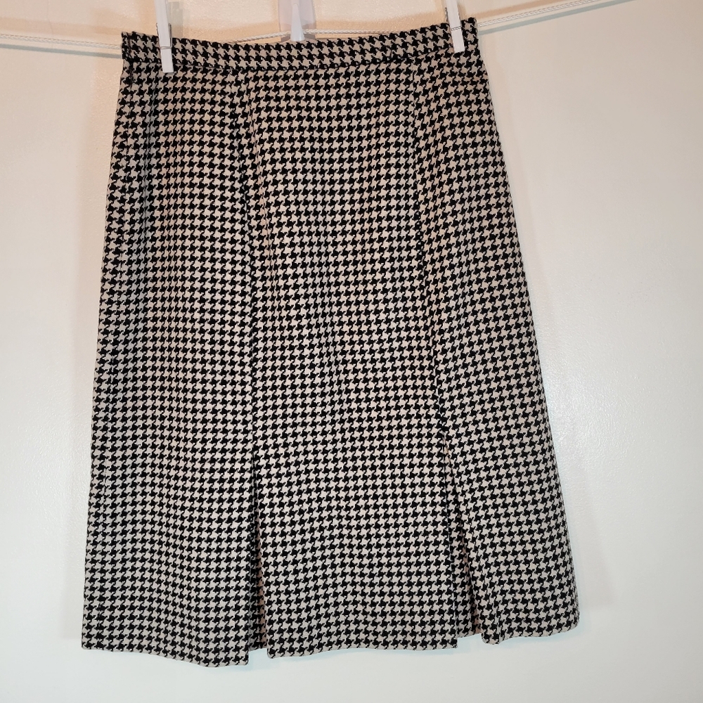 Eddie Bauer Womens Black and Cream Houndstooth A-line Skirt Size 6 - Picture 2 of 14